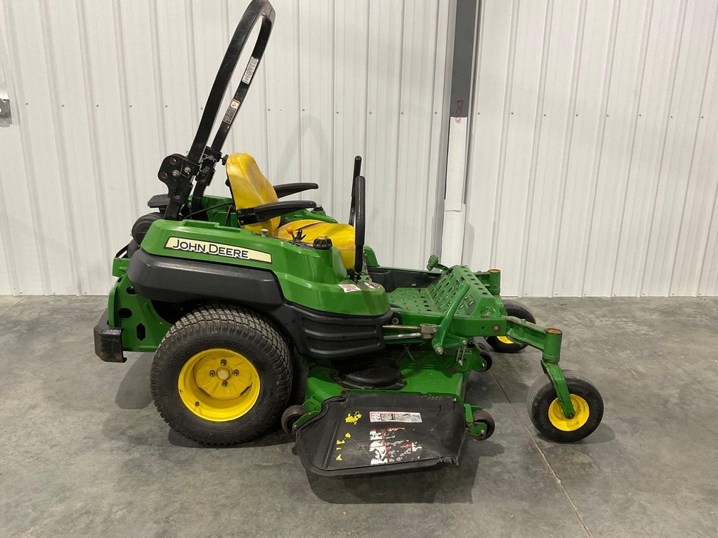2012 John Deere Pro Series  Z920A Zero Turn Mower