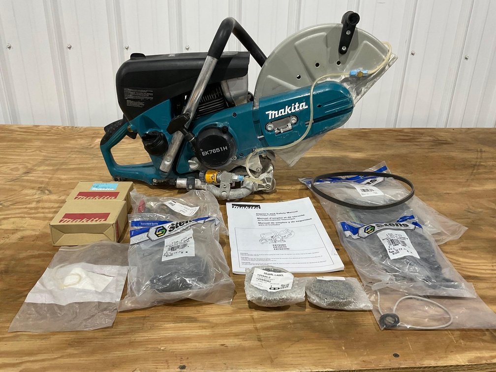 Mikita MM 4 Stroke Power Cutter 