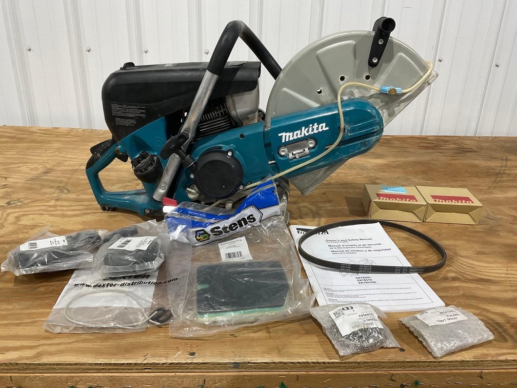 Mikita MM 4 Stroke Power Cutter