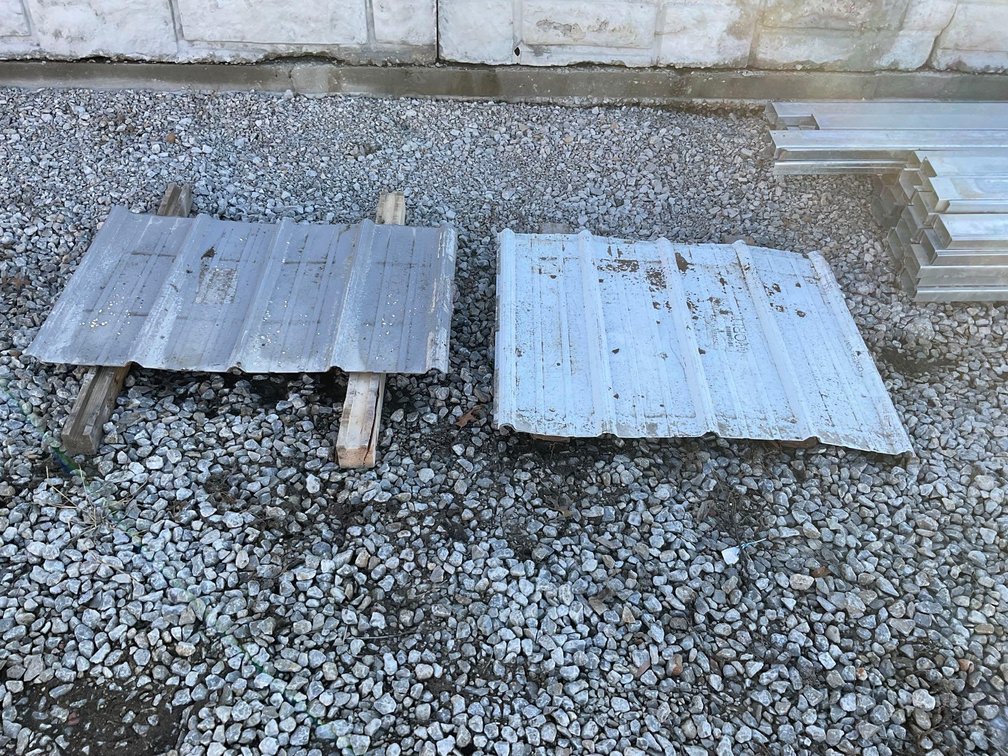 Wainscoating Metal