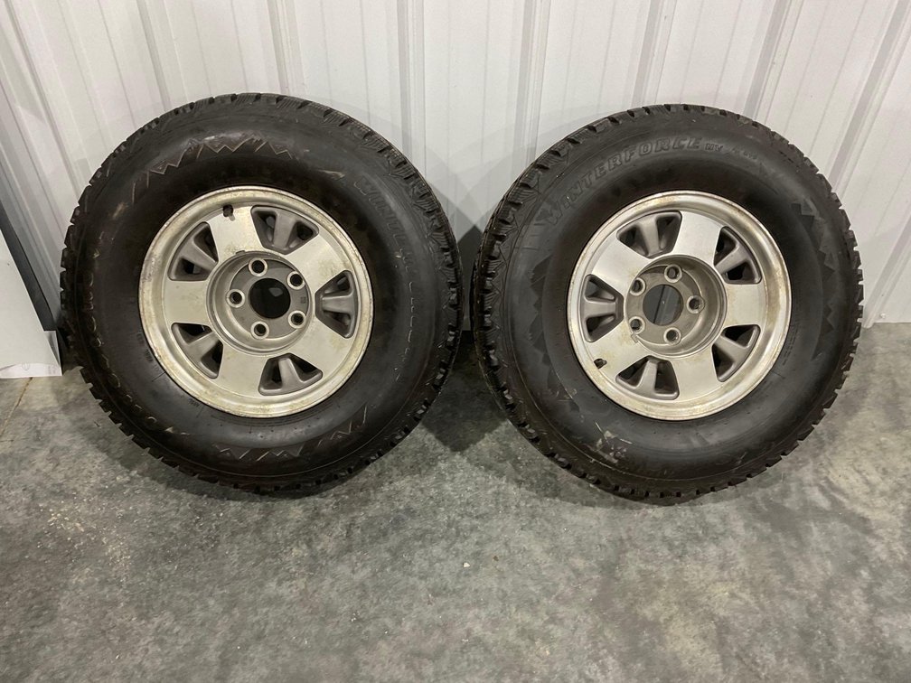 Pair Of Tires P235/75R15