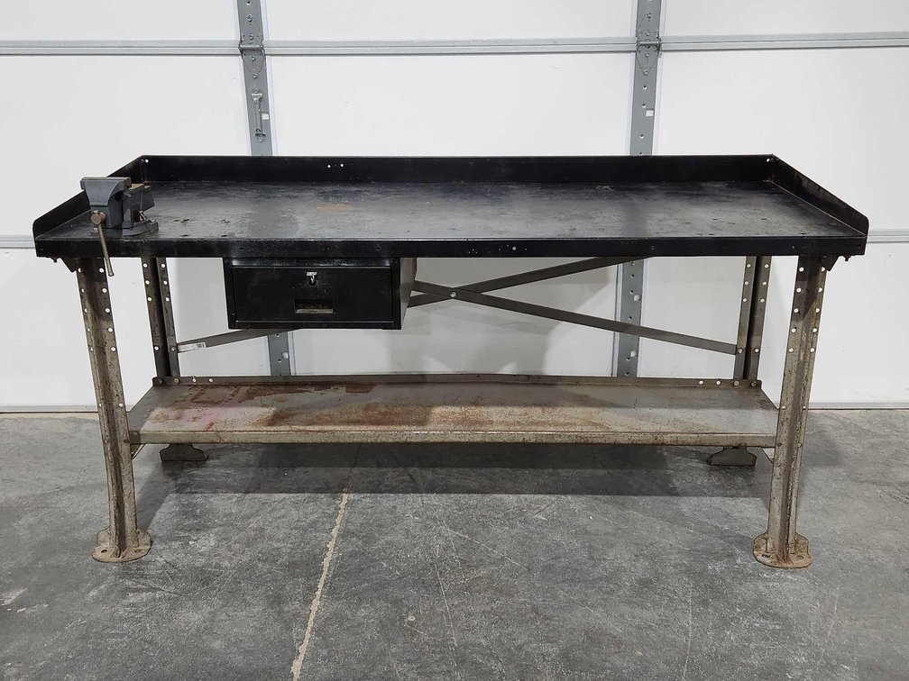 Steel Work Table With Vise