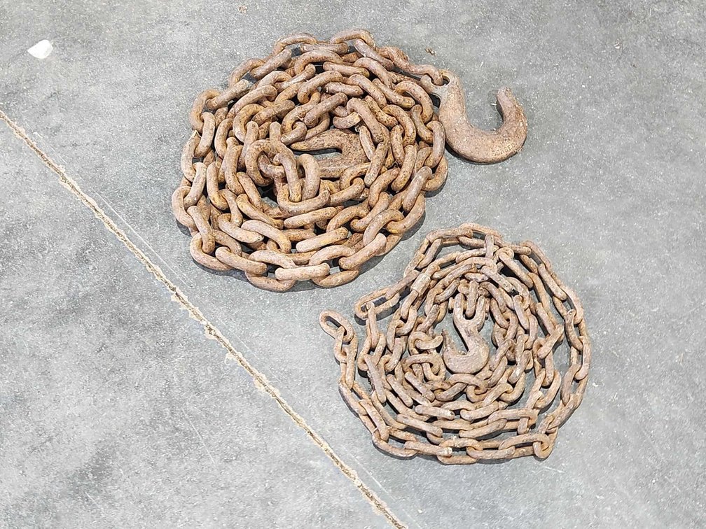 Log Chains 