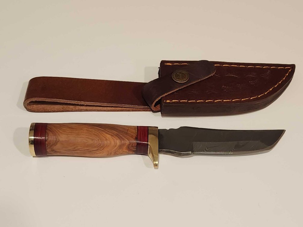 Handmade Damascus Steel Knife With Leather Sheath