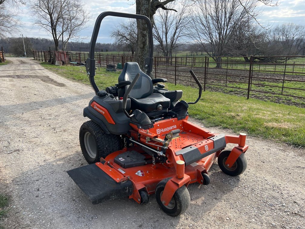 2018 Husqarvana Zero Turn Mower 