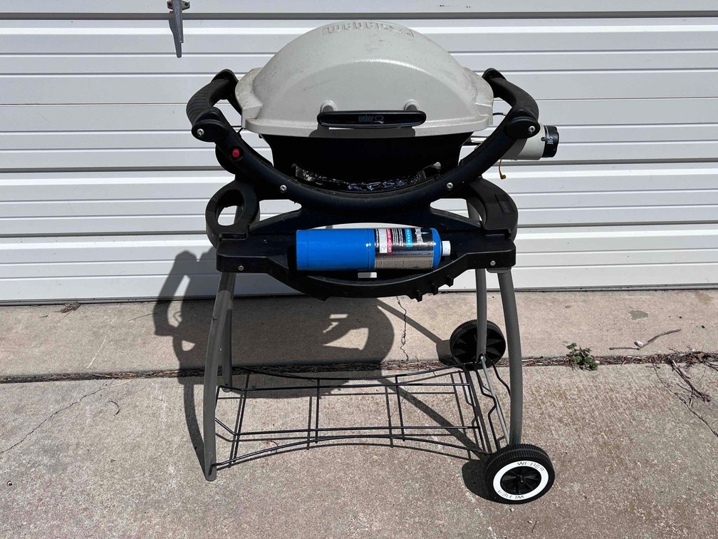 Weber Portable Collapsible Propane Grill 