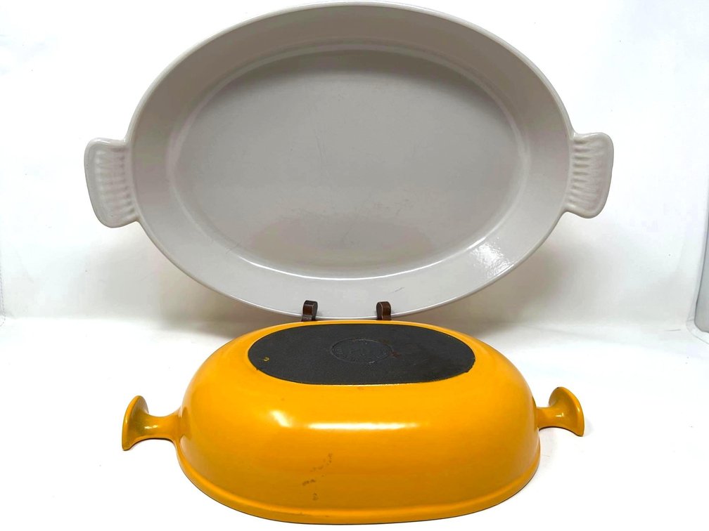 Le Creuset France Yellow Cast Iron Enamel Bakeware
