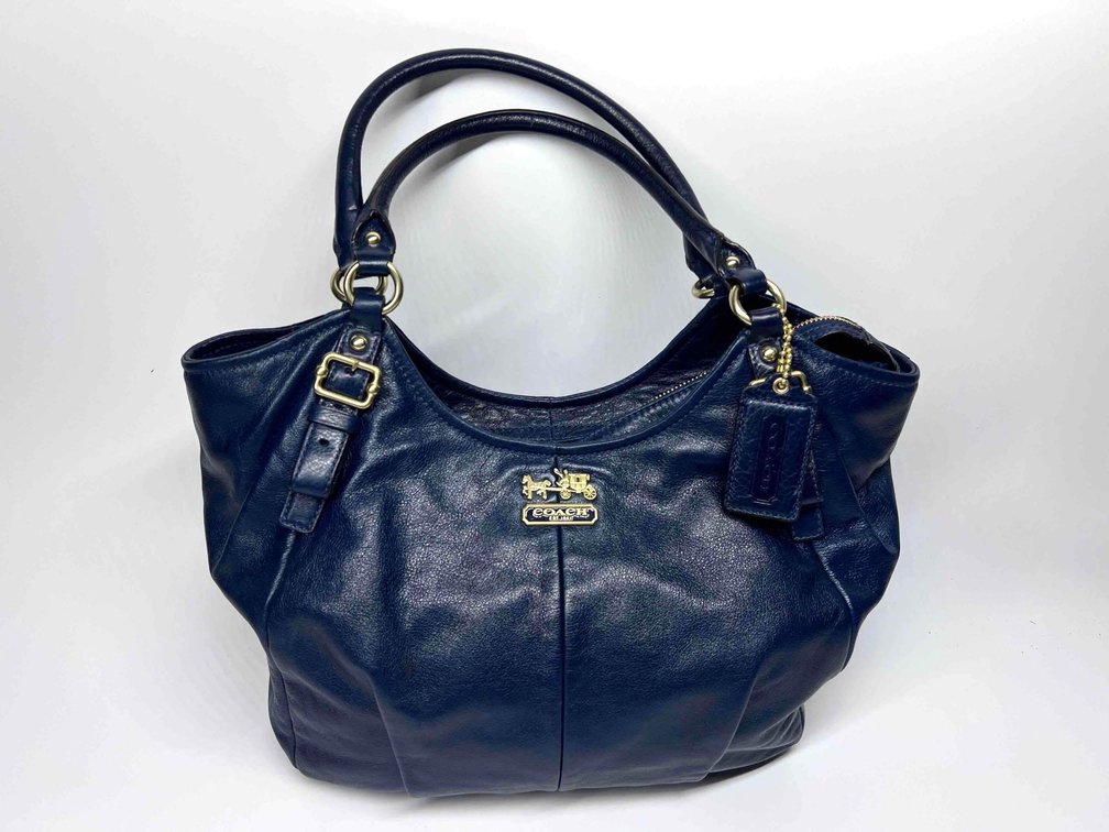 Navy Blue Coach Leather Purse 