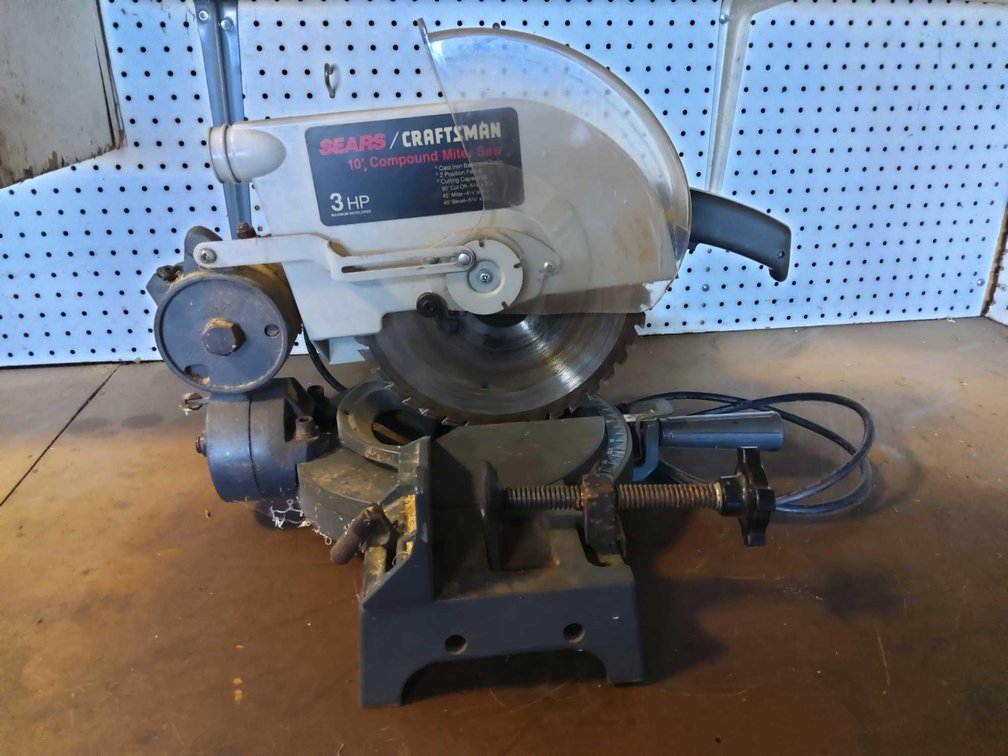 Craftsman 10" Compound Miter Saw