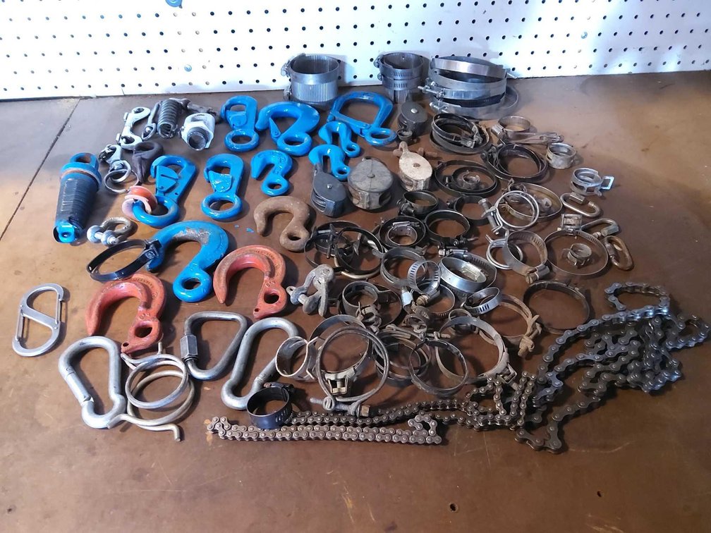 Hooks & Clamps 