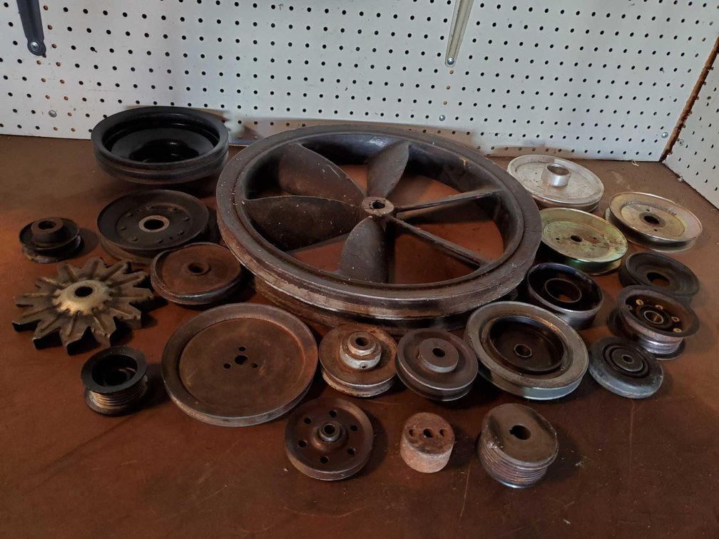 Engine Pulleys 
