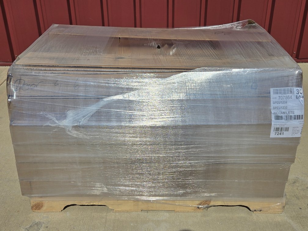 624.65 SqFt Pergo Outlast Honeysuckle Oak