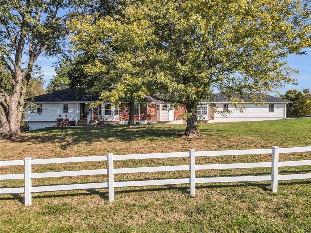 Image for 305 Fricke Rd - Bates City, MO
