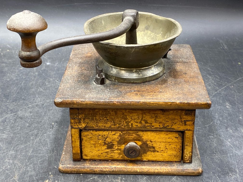 Hand Crank Coffee Mill