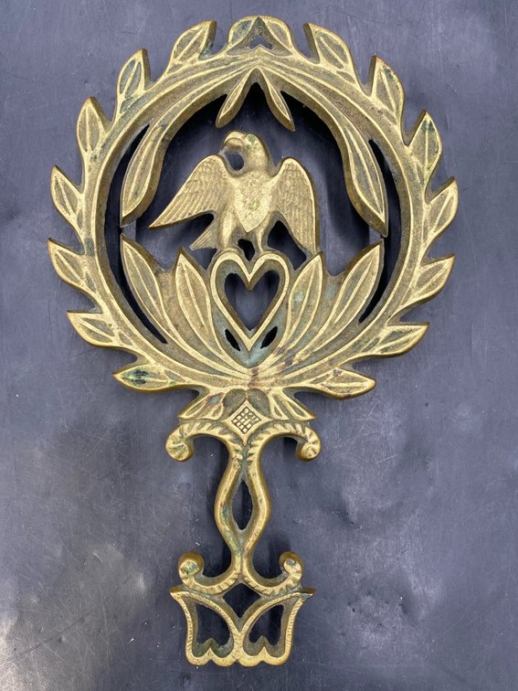 VMC Brass Eagle & Wreath Trivet