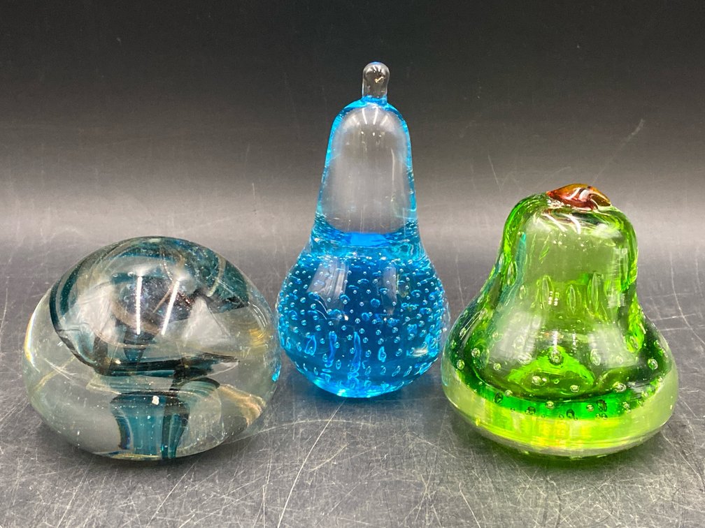 Seed Bubble Art Glass Paperweights