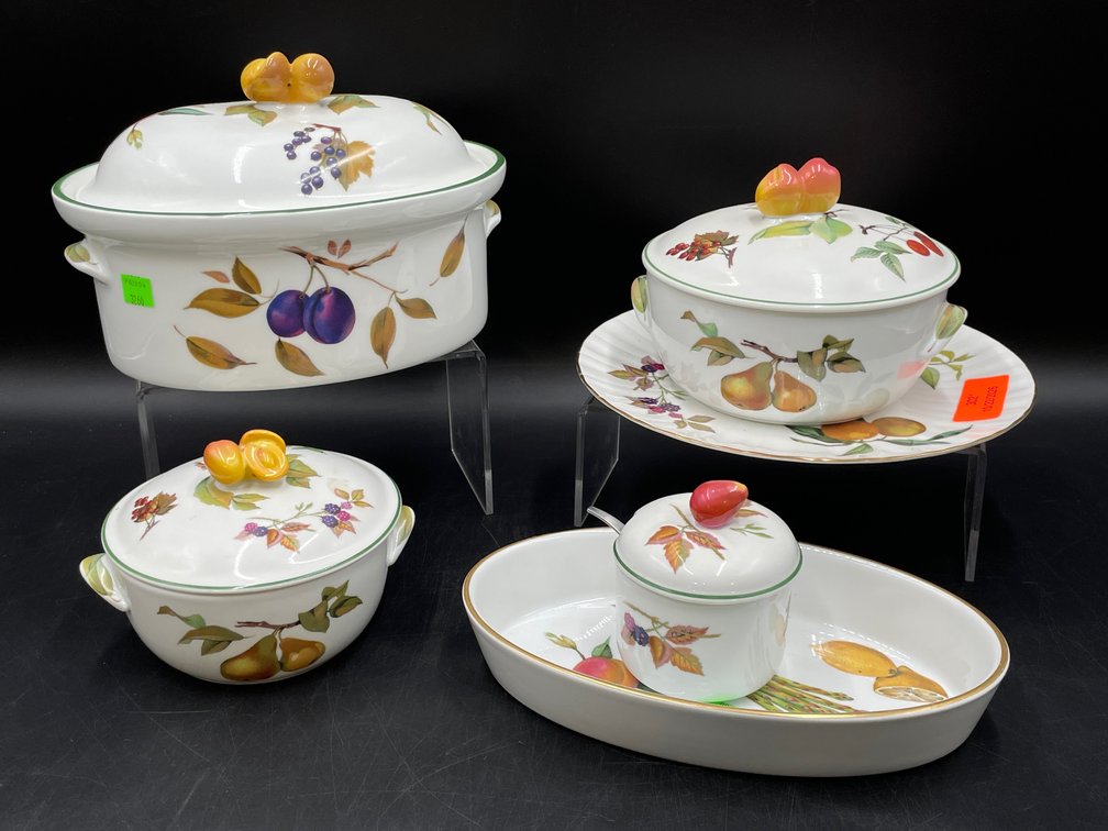 Royal Winchester “Eversham Vale” Covered Tableware