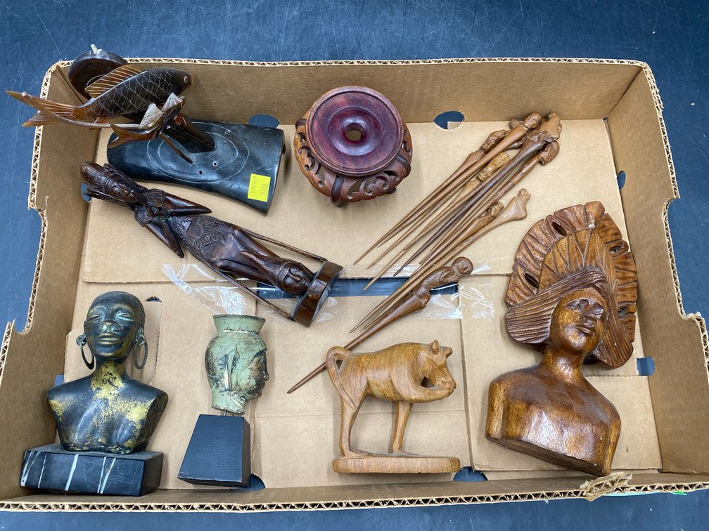 International Decor Wood & Metal Figures