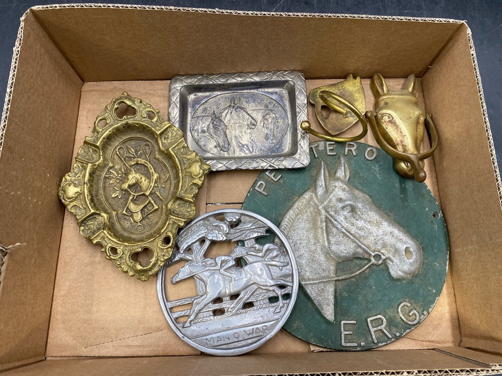 Metal Horse Figures & Related