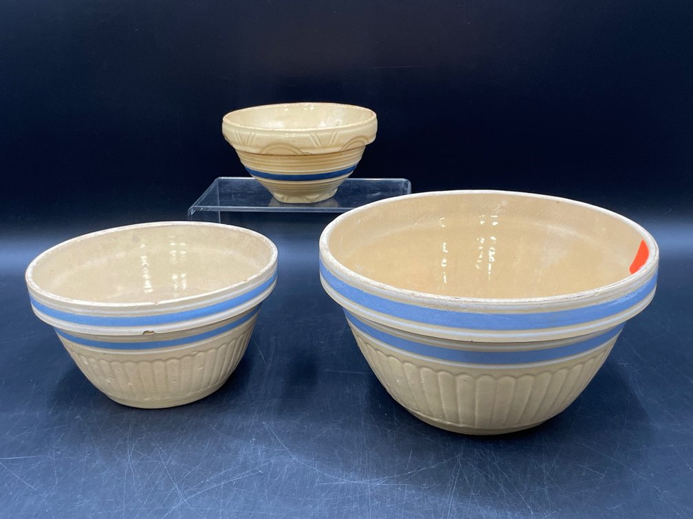 Nesting Stoneware Bowls and More