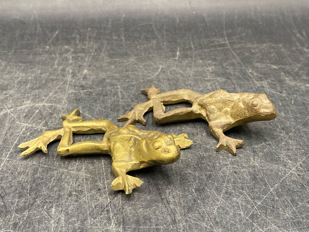 VMC Brass Frogs