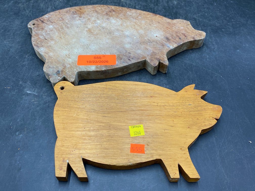 Pig Shaped Wooden Cutting Boards