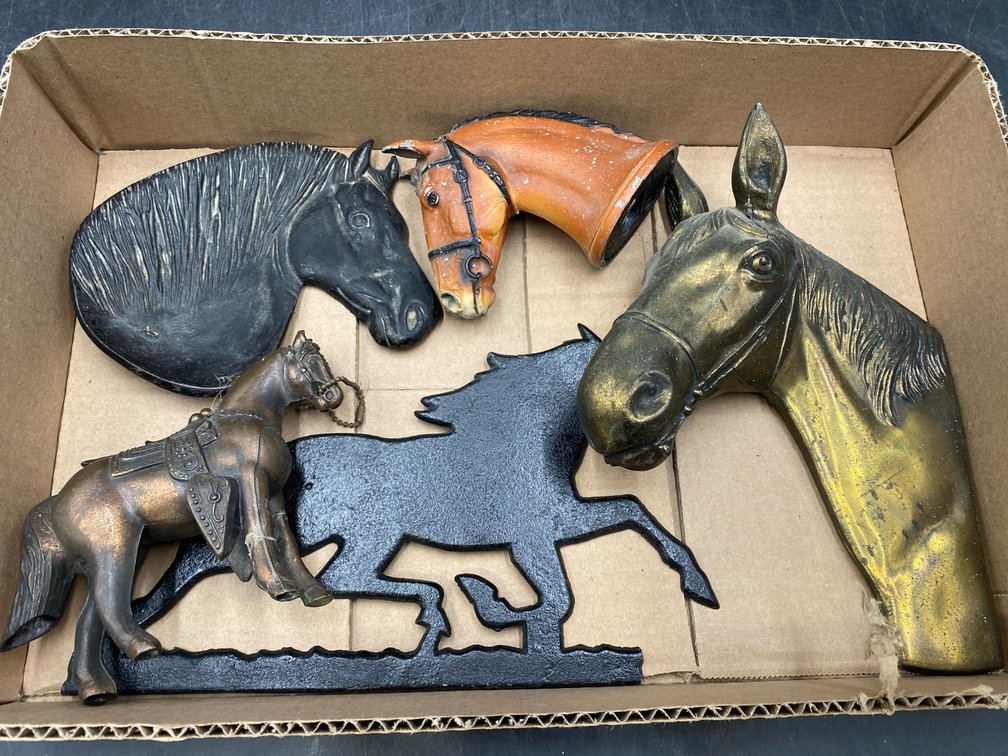 Metal Horse Decorations