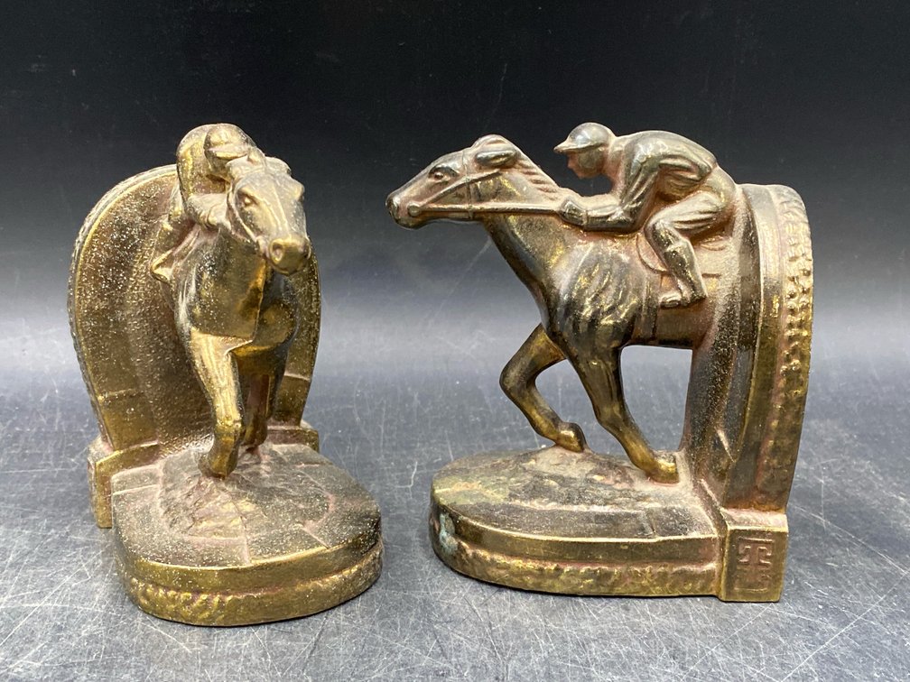 B.M.Pro Metal Bookends