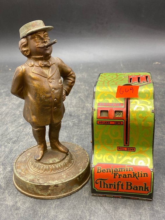 Vintage Desk Articles