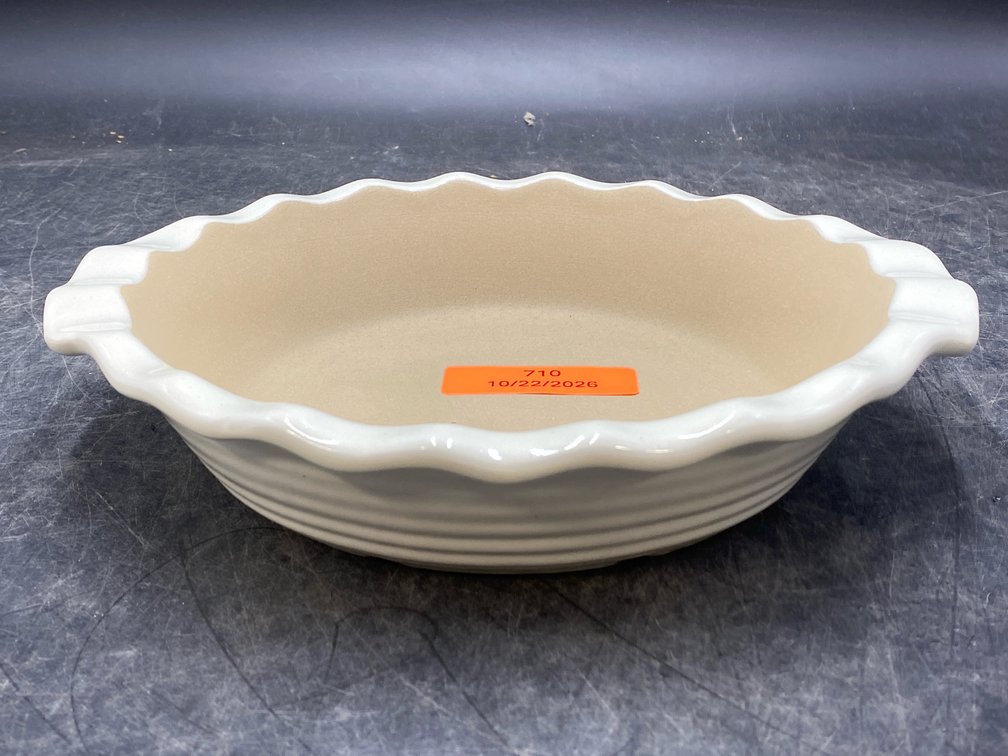 Pampered Chef Stoneware Pie Plate