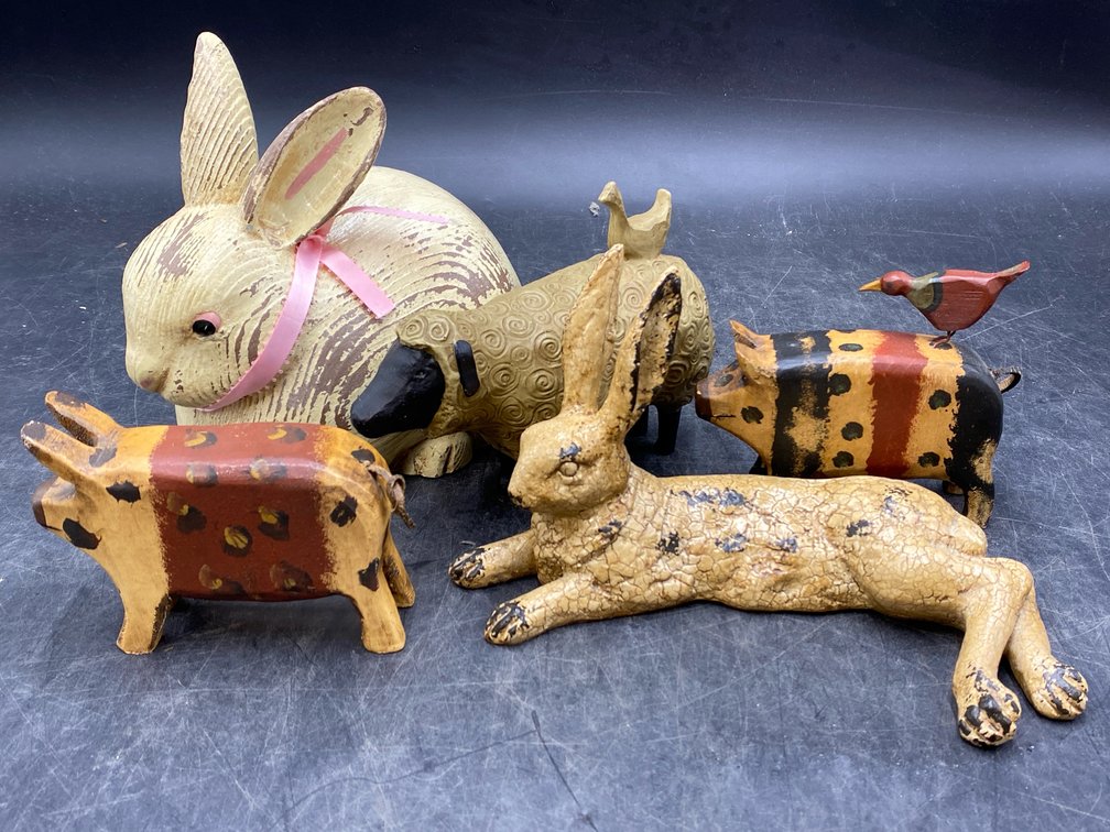 Folk Animal Art