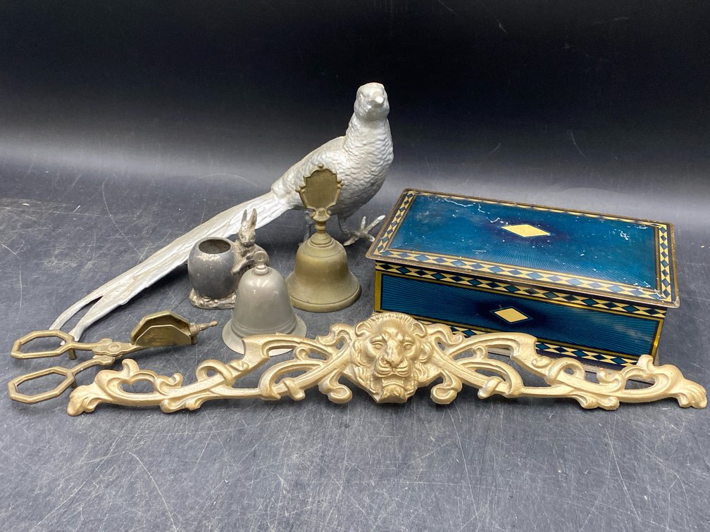 Assorted Metal Trinkets
