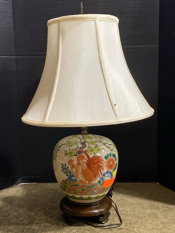 East Asian Vase Lamp