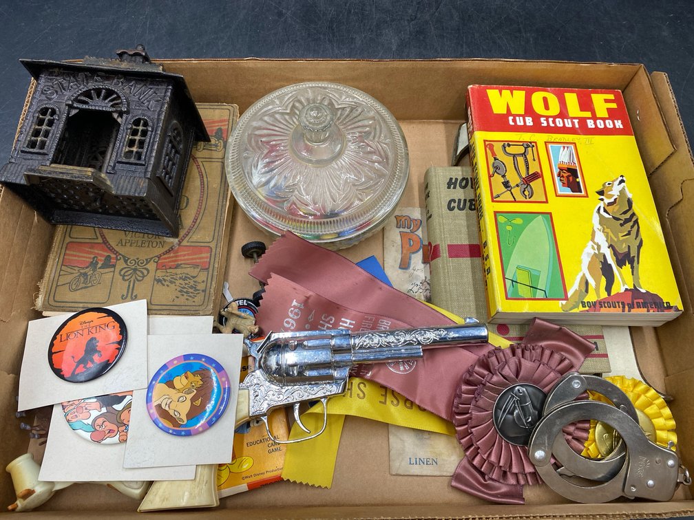 Vintage Toys & Related Articles