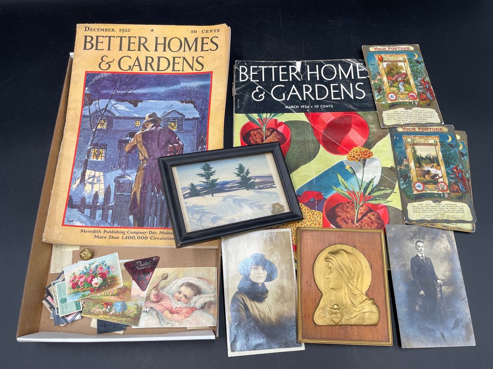 Vintage Paper Articles & Related