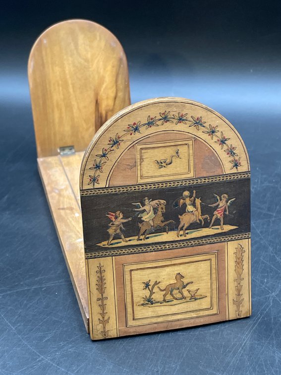 Expanding Wooden Book Slide