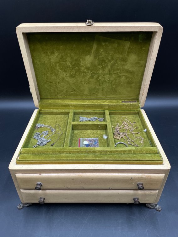 Footed Jewelry Box