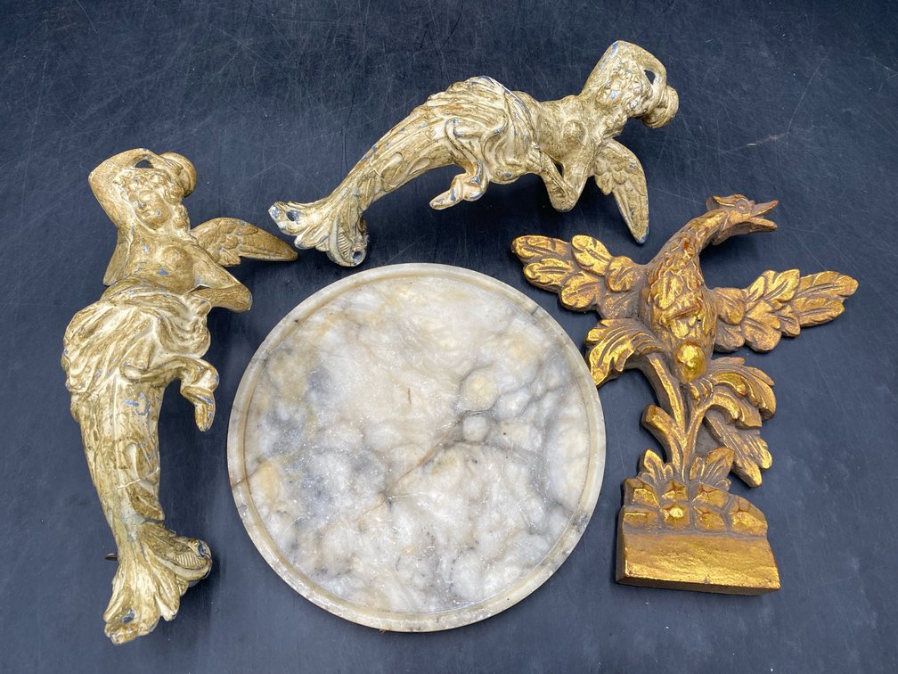 Wall & Table Decor