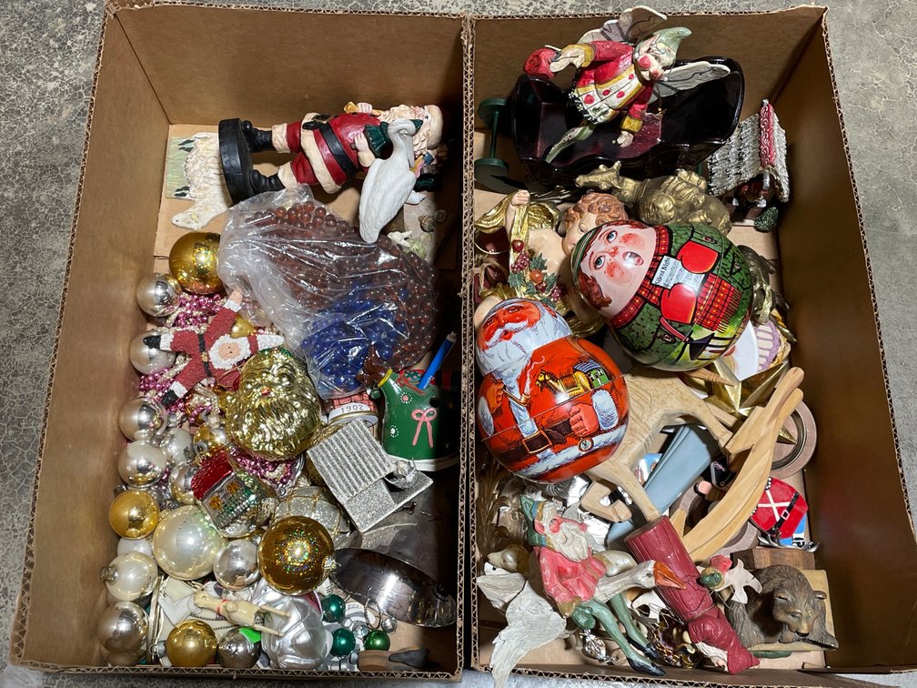 Christmas & Holiday Decor