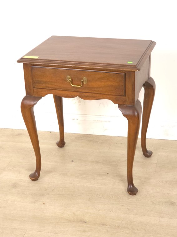 Henkel-Harris Queen Anne End Table