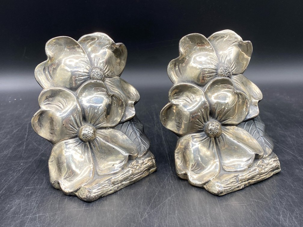 PMC Dogwood Flower Bookends
