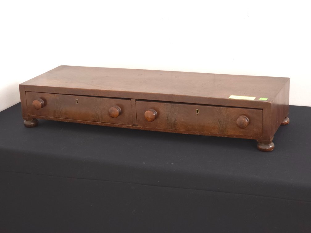 Dresser Top Drawers