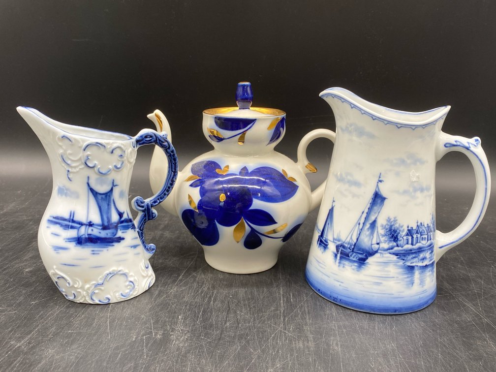 Blue & White Porcelain Teawares