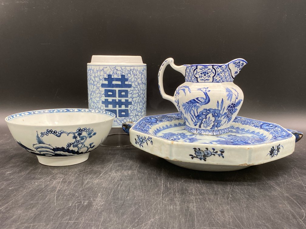 Chinoiserie Porcelain Wares