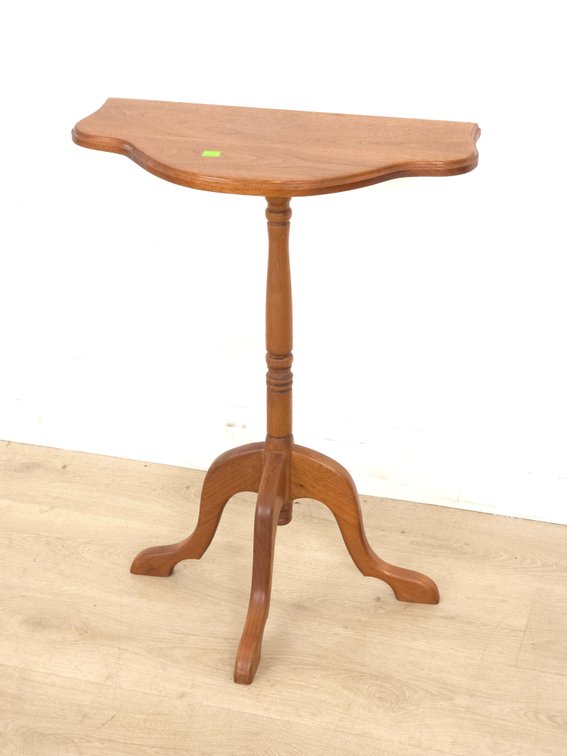 Entryway Stand