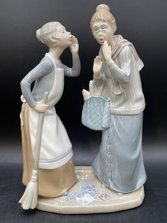 Vintage Lladró Figurine