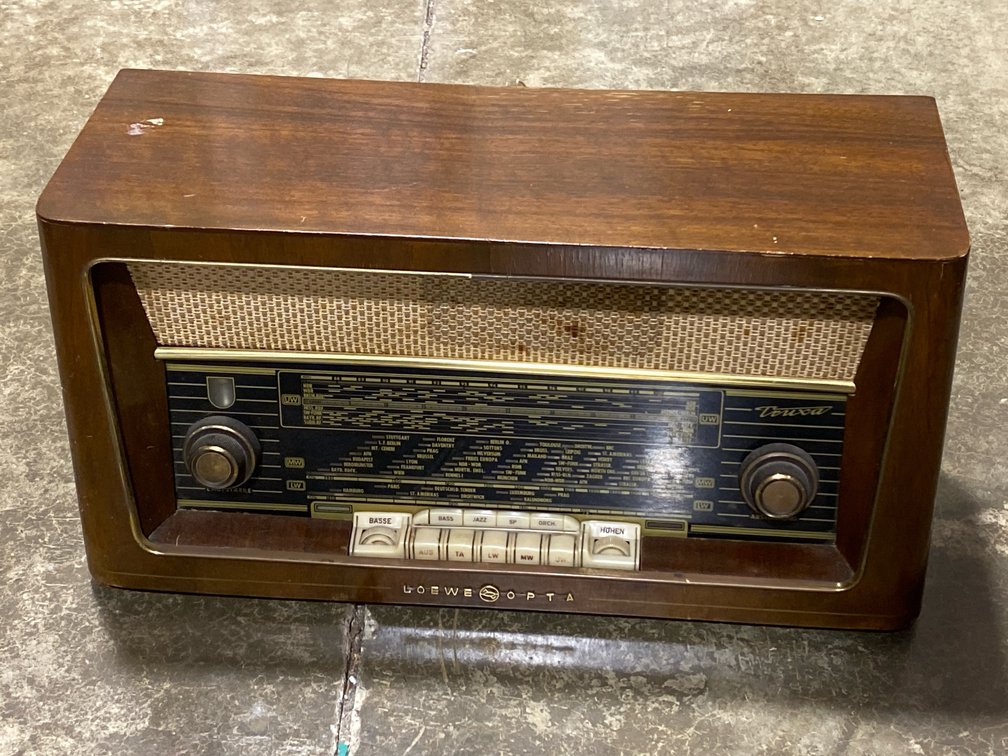 Loewe-Opta Truxa 1701W Tube Radio