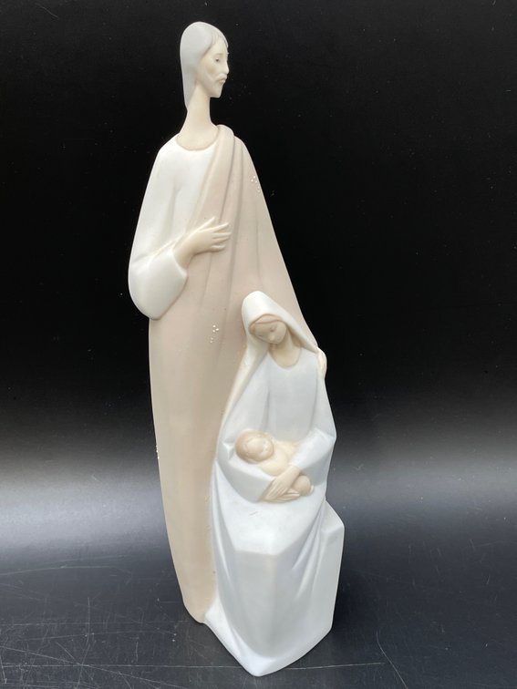 Lladró Religious Figurine