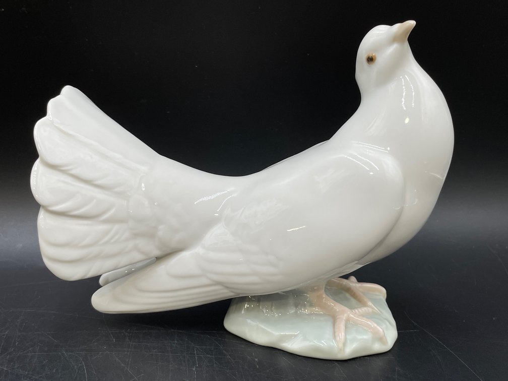 Lladró Glazed Figurine