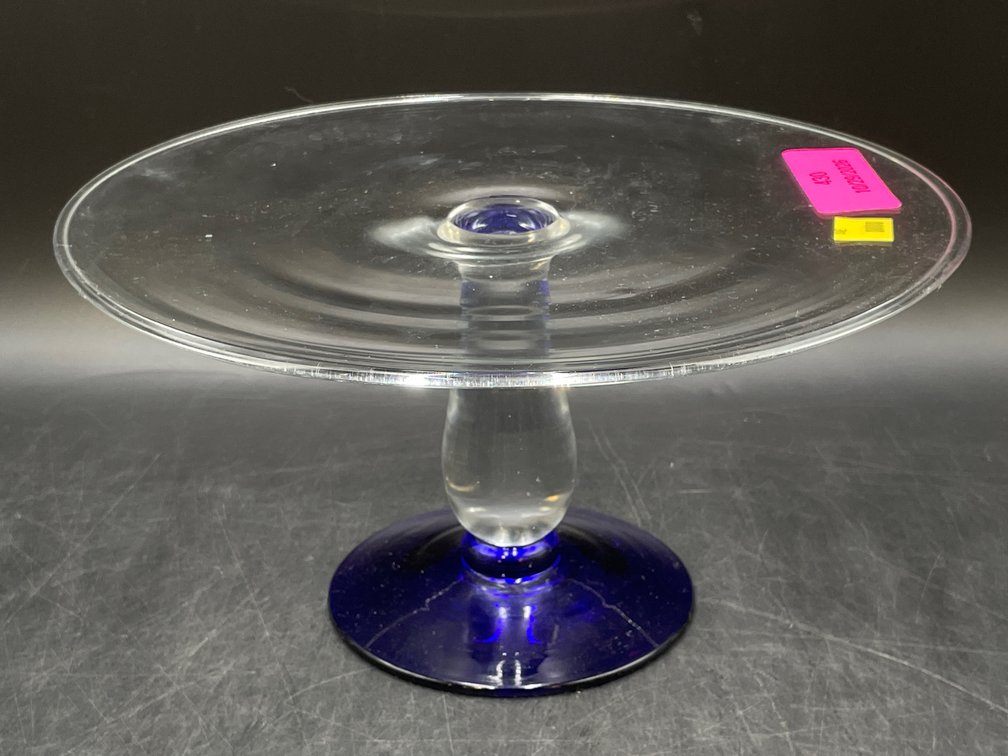 Pedestal Cake Stand